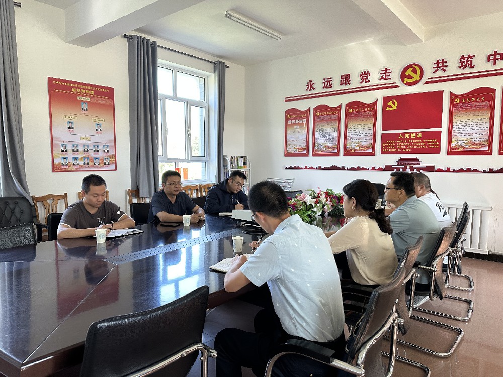 奎屯市誠(chéng)潔環(huán)?？萍加邢挢?zé)任公司 迎接克拉瑪依市衛(wèi)健委考察組實(shí)地考察